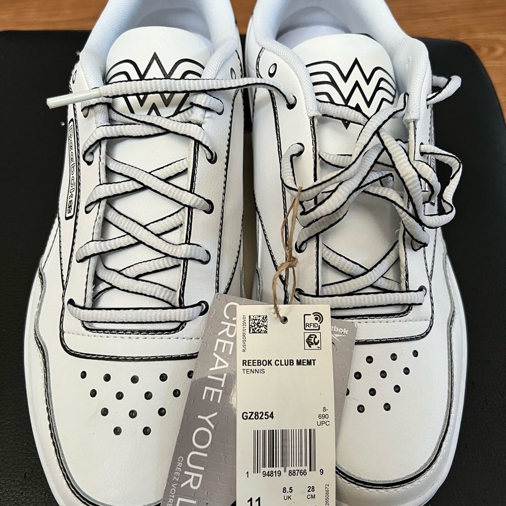 Reebok Wonder Woman Shoes size 11